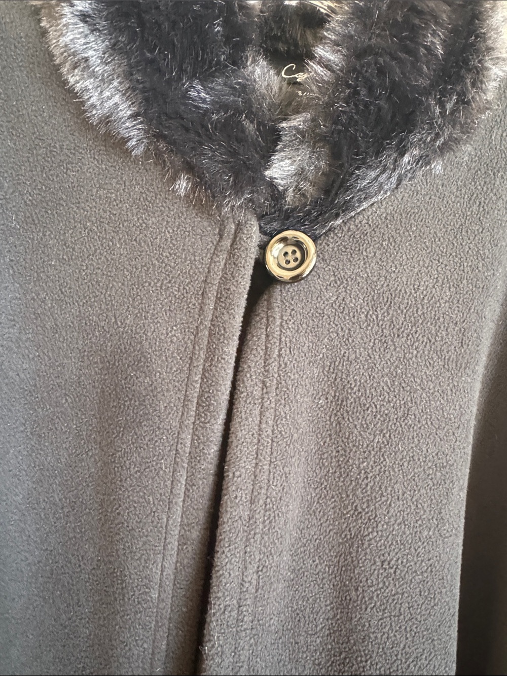Fur Trim Cape - Picture 9 of 11